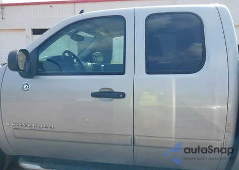 2007 Chevrolet Silverado C1500 z USA, uszkodzony, nr VIN 2GCEC19C671625176